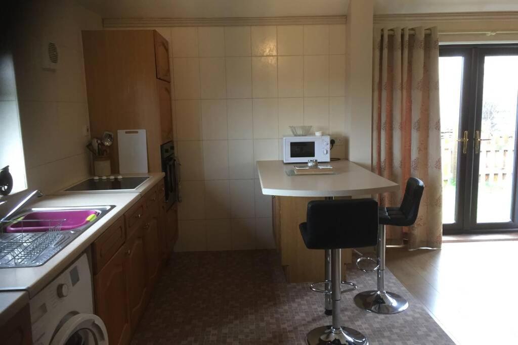 Mary'S Appartement Selby Buitenkant foto