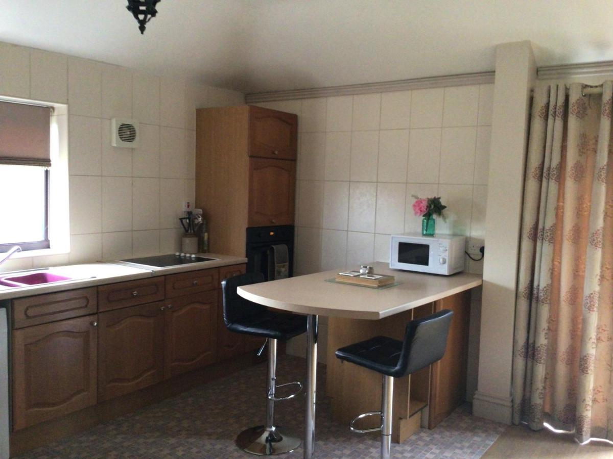Mary'S Appartement Selby Buitenkant foto